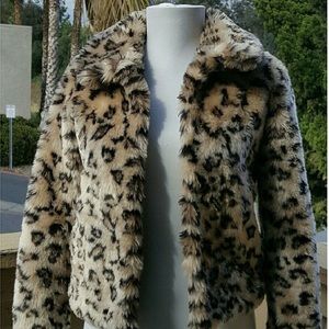 Super trendy Billabong faux Leopard jacket